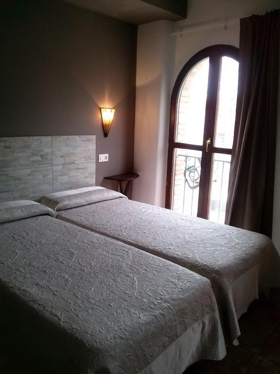Hostal Suetxe Los Arcos Habitación foto